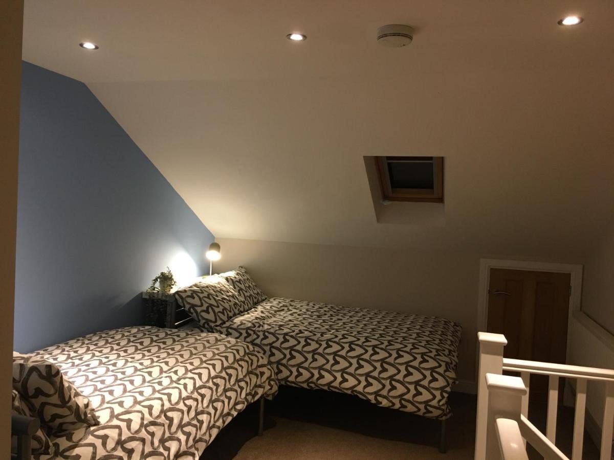 New Pride Park Arena Moorways 4 Bedrooms 7 Beds -spacious Contractors Or Group -free Parking Holiday home Derby